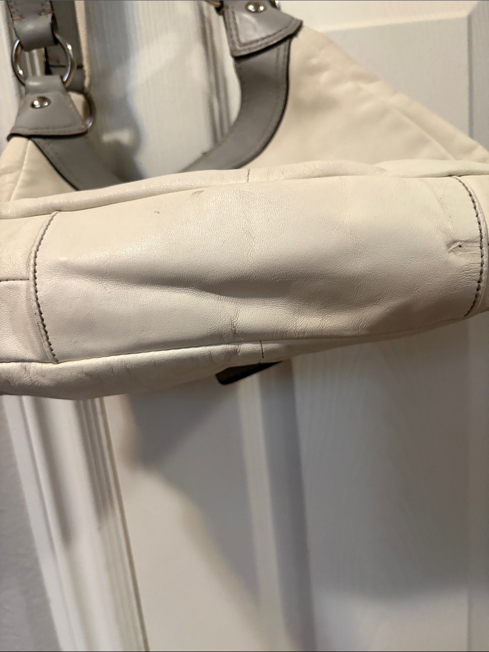 Coach SoHo Lynn Hobo Bag - Picture 6 of 15